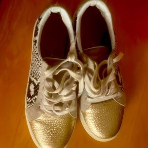 Kaanas, brand. Size 6